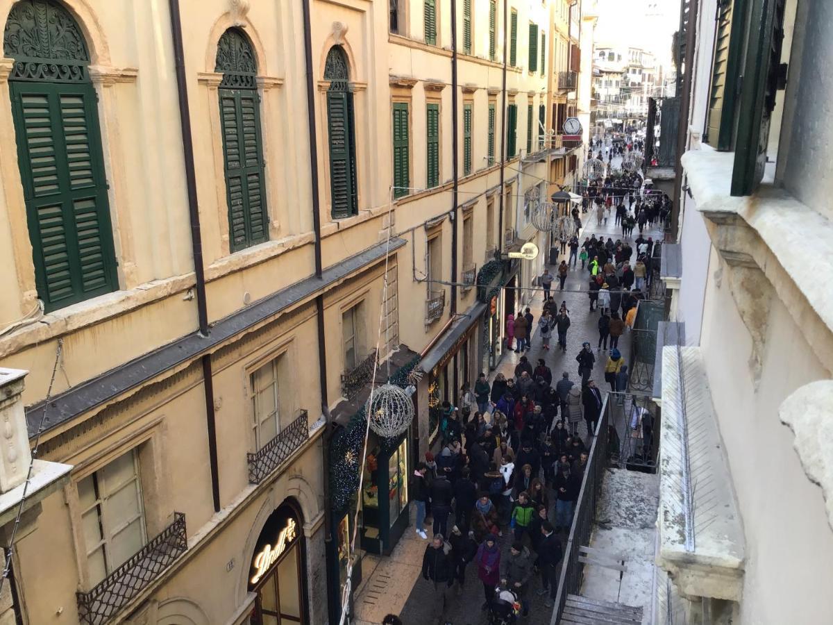 Apartmán A Due Passi Da Giulietta-Casa Capuleti Verona Exteriér fotografie