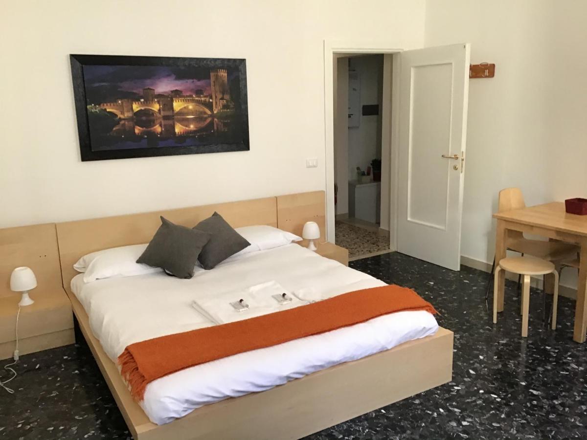 Apartmán A Due Passi Da Giulietta-Casa Capuleti Verona Exteriér fotografie